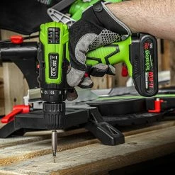 Promo 🔔 Perceuse visseuse 20V lithium-2 batteries - Chargeur rapide - Constructor 🔥 -Pas Cher Facom Magasin 5411074215422 5