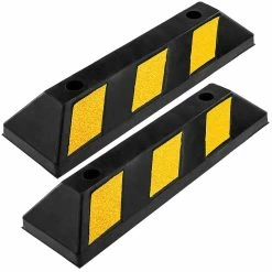 Promo ✔️ PrimeMatik Butoir de stationnement Arrêt roue pour parking en caoutchouc et réflecteurs 55 cm 2-pack 🎁